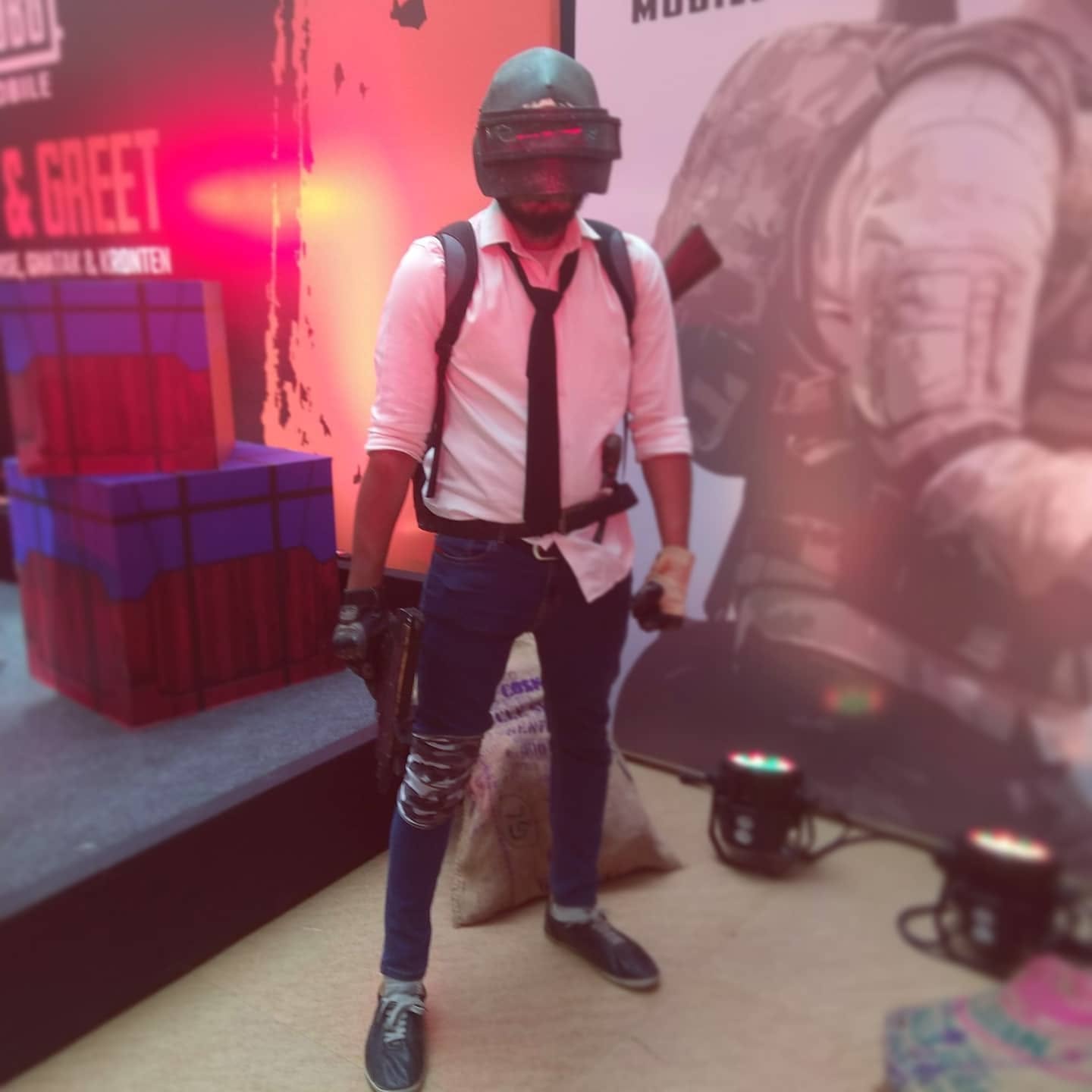 CG Cosplay build 18